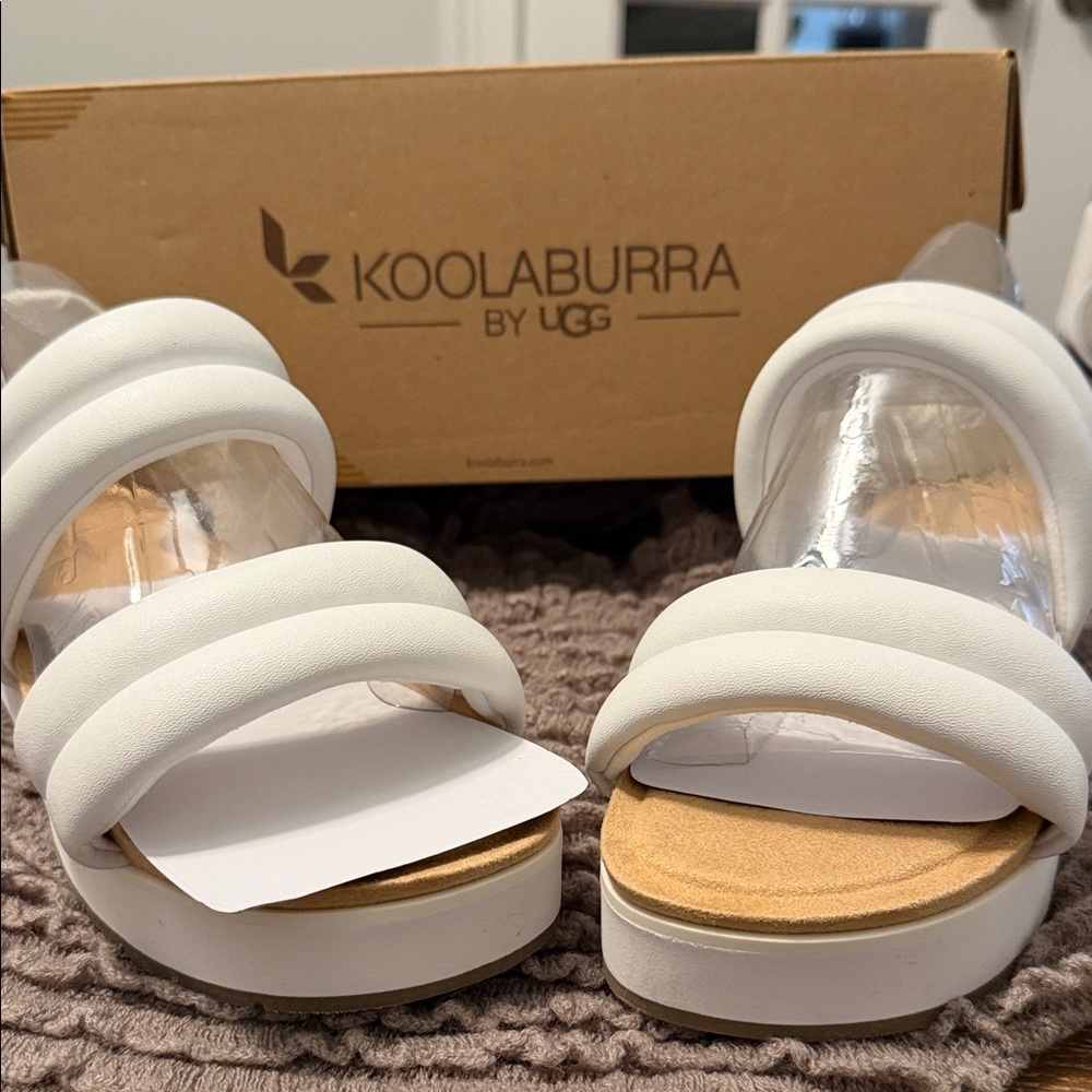 Koolaburra White Padded Strap Slide Sandals